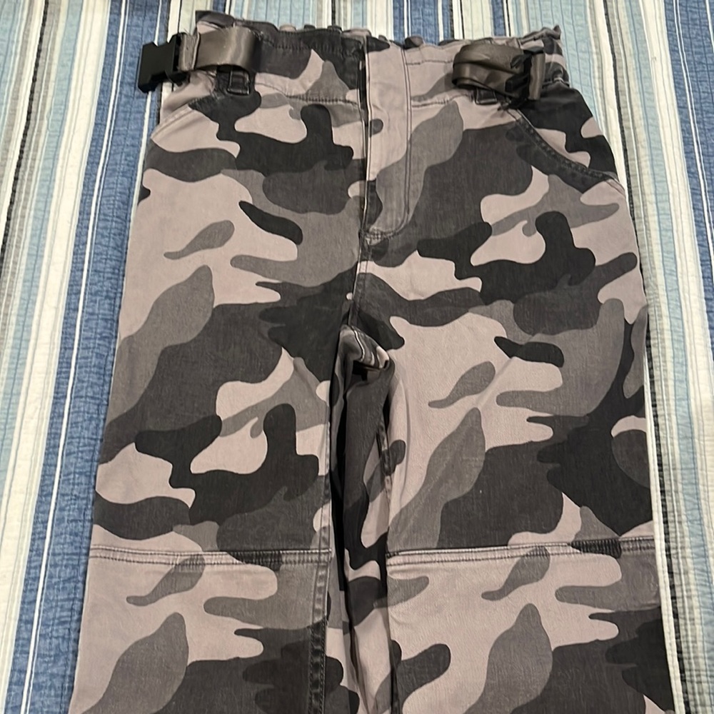 HOLLISTER JOGGER PANTS